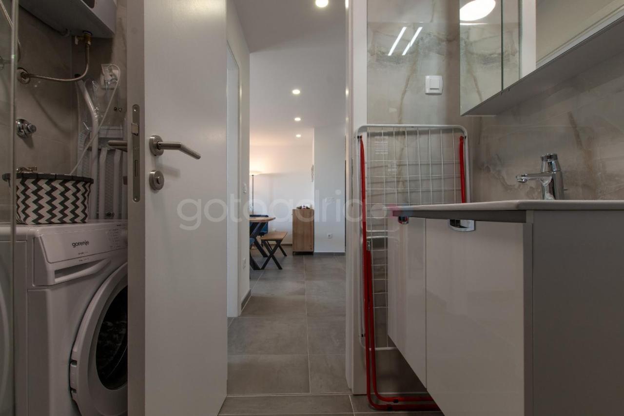 Sea View Apartment Leana มาคาร์สกา ภายนอก รูปภาพ